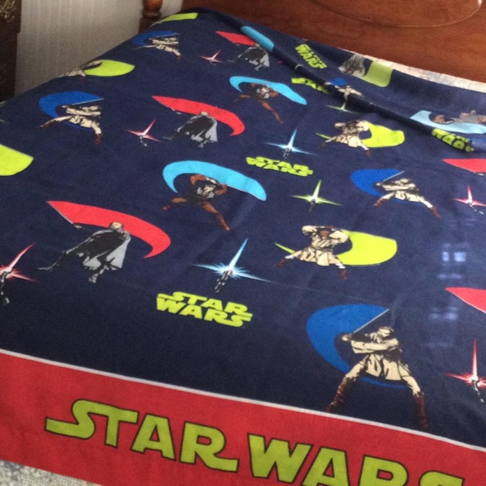 Star Wars 2000 top twin bed sheet. Vintage, collectable